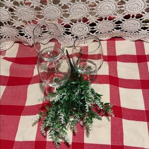 Stemmed Clear Wine Glass Set